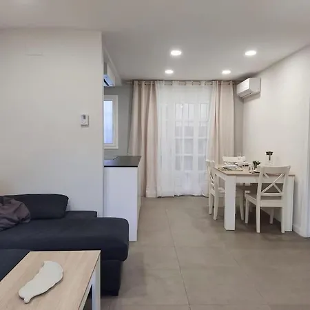 Tu Piso Junto Al Mar
